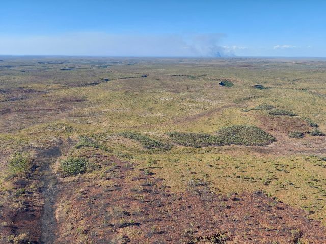 Photo showing the fire scarring where the bushfire burnt itself out.